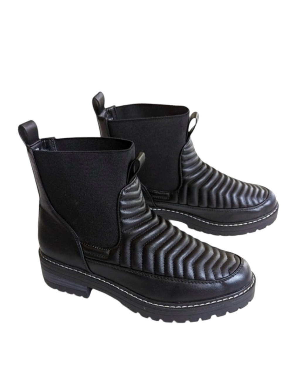 SO Oboe Chelsea Black Quilted Pull-On Ankle Boots Size 9 NIB